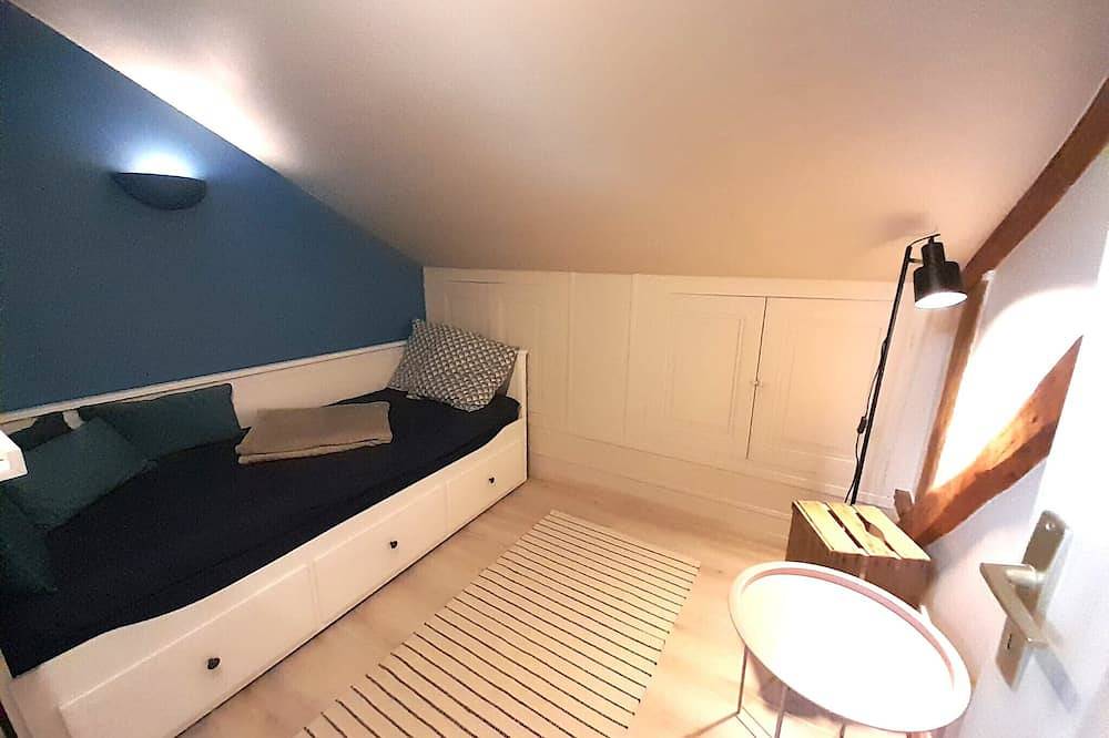 Entire apartment, Duplex-Chtx center-2 bedrooms- 6pers- terrace-wifi-air conditioning in Châteauroux, Châteauroux region