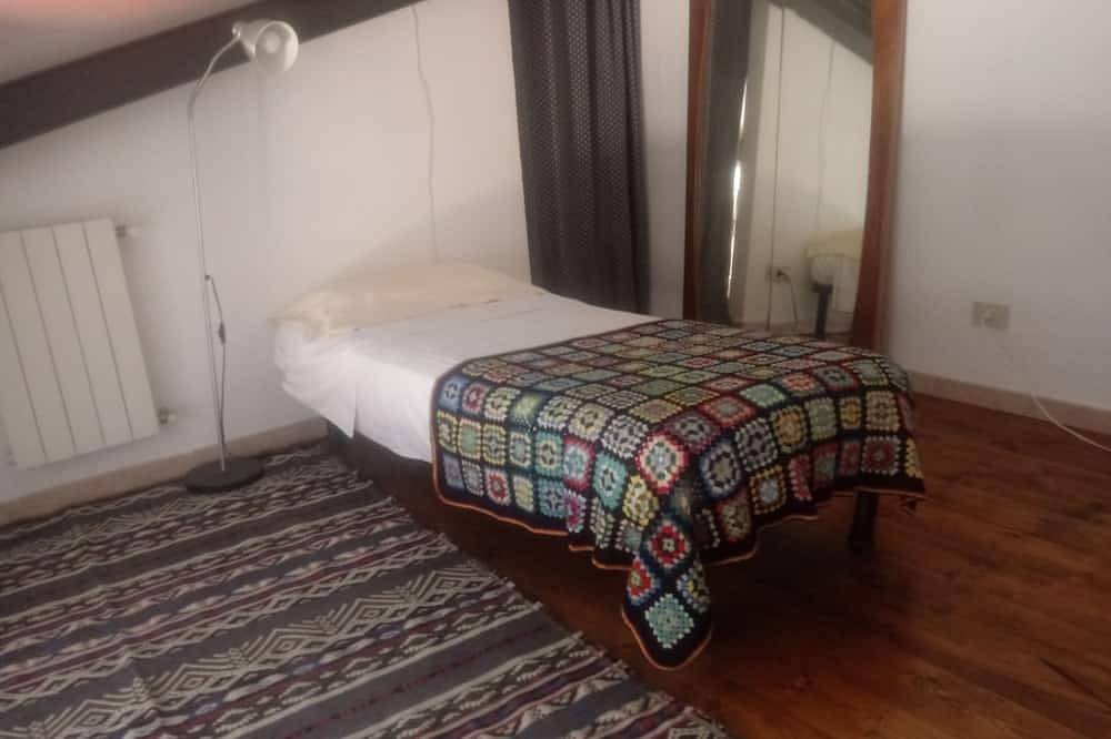 Entire apartment, Cosy 1/2 mile to sea in Livorno, Etruscan Coast