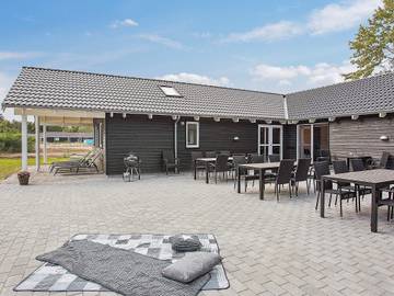 Ferieudlejning til 24 Personer i Asserbo, Halsnæs, Billede 2