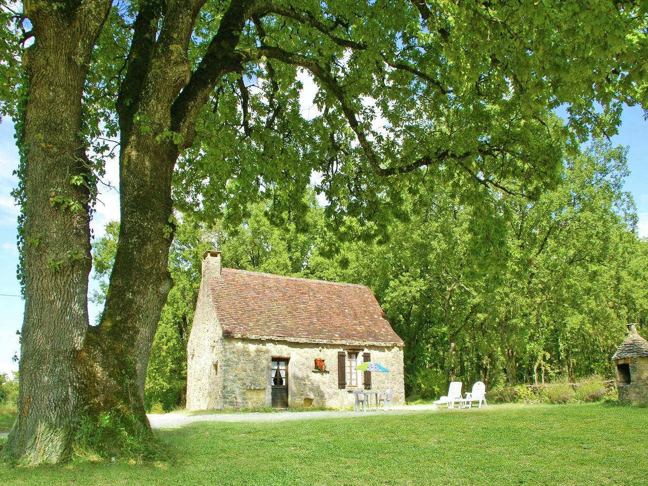Romantic Cottage, Berbiguières in Allas-les-Mines, Périgord Noir