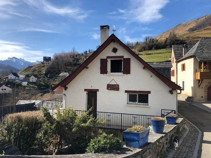 Location de vacances pour 4 personnes, avec Balcon et Terrasse ainsi que Jardin et Vue à Aydius