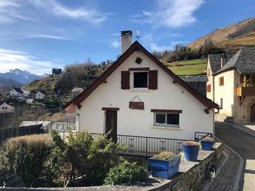 Gîte pour 4 personnes, avec vue et jardin à Aydius