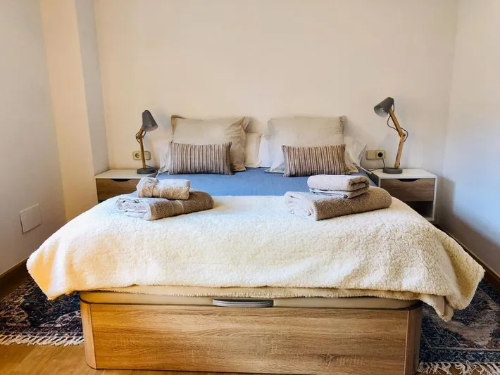Ferienhaus für 7 Personen, mit Balkon und Ausblick - 1