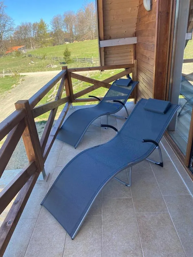 Casa de vacaciones para 6 personas, con vistas además de jardín y vistas al lago - 1