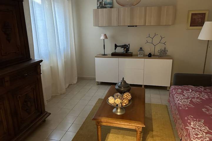 Location de vacances pour 5 personnes, avec terrasse à Saint-Mitre-les-Remparts - 2