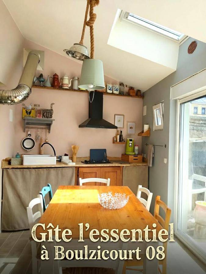 Location de vacances pour 4 personnes, avec terrasse dans Boulzicourt