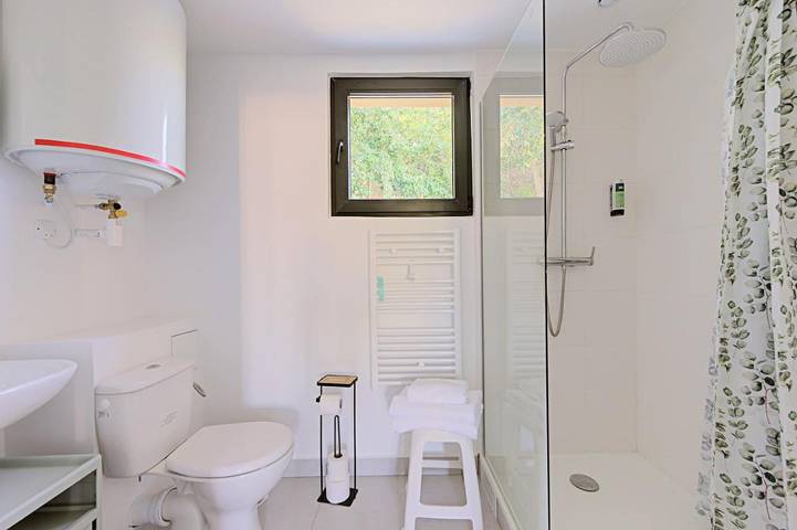 Gîte pour 2 personnes, avec vue ainsi que terrasse et vue sur le lac à Saint-Rémy-lès-Chevreuse - 3