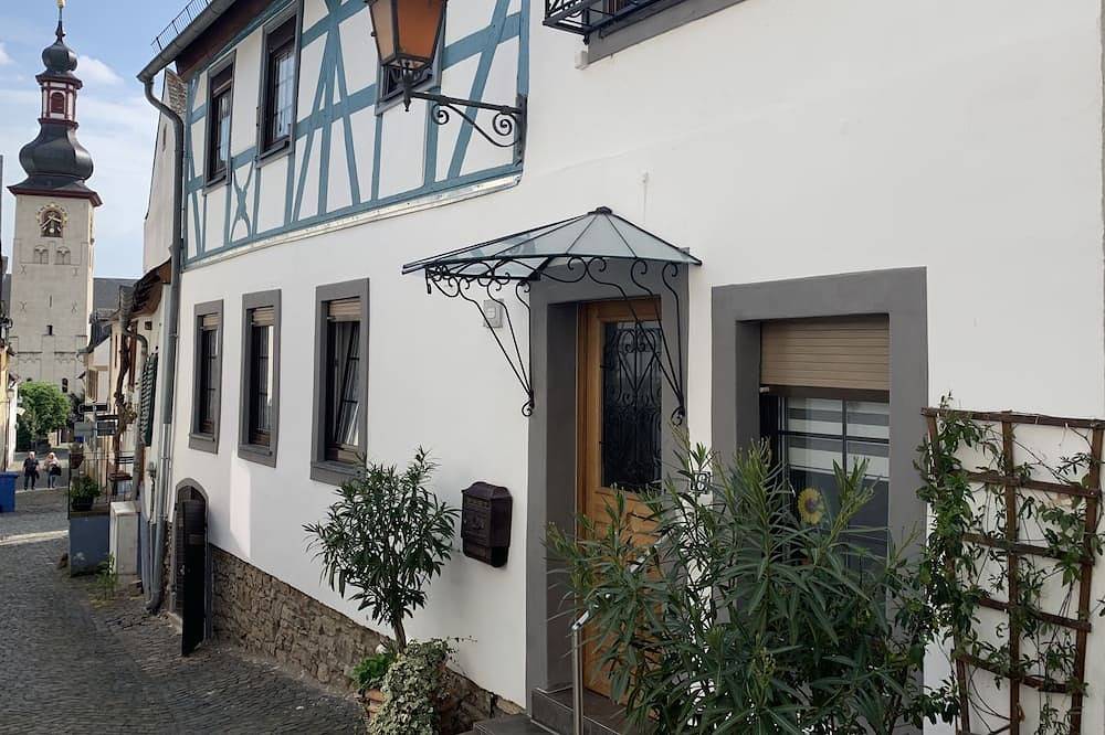 Ganze Wohnung, Ortskern Dachstudio 2 Minuten zur Drosselgasse Rüdesheim am Rhein in Rüdesheim am Rhein, Rheingau-Taunus-Kreis