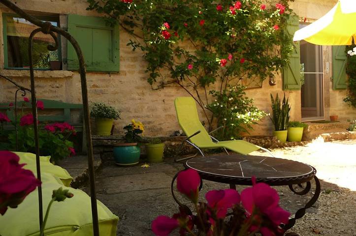 Chambre d’hôte pour 5 personnes, avec jardin dans le Lot - 2