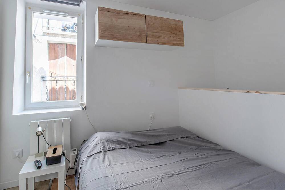 Entire apartment, Studio coeur de ville in Solliès-Pont, Toulon region