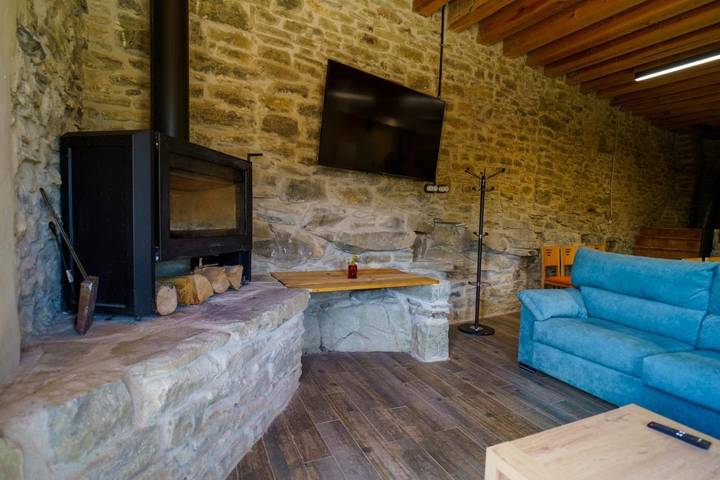 Casa rural para 14 personas, con Balcón y Terraza además de Jardín y Vistas en Provincia de Huesca - 3