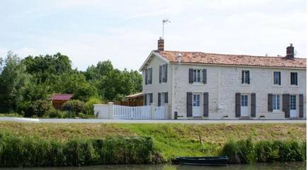 Gîte pour 6 personnes, avec vue et jardin à Damvix