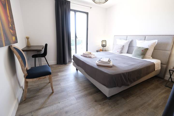 Location de vacances pour 10 personnes, avec jardin et piscine, adapté aux familles à Saint-Rémy-de-Provence - 4