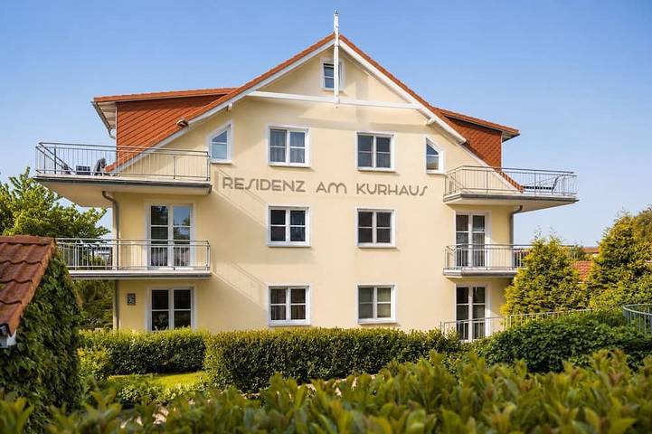 Ferienhaus für 4 Personen, mit Balkon und Pool sowie Sauna