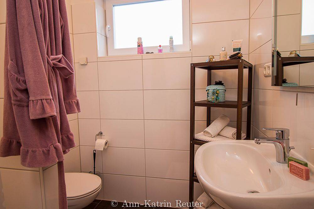 Ganze Wohnung, Haus Möwe - Ferienwohnung 1 "Sturmmöwe" in Lietzow, Bergen auf Rügen und Umgebung