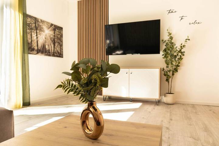 Ferienwohnung für 5 Personen, mit Terrasse und Garten sowie Ausblick