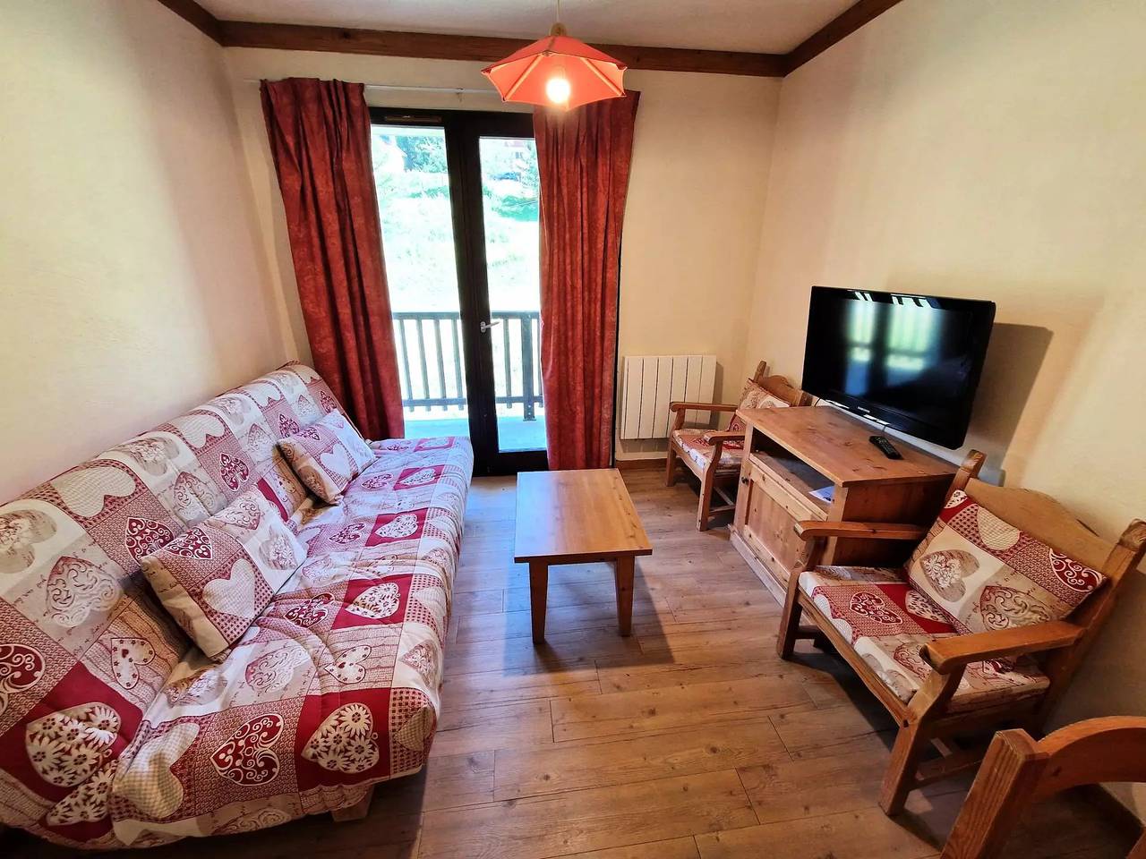 Appartement entier, 2 pièces 4 personnes avec vue sur piste in Valfréjus, Modane