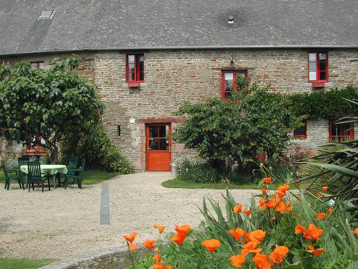 Gîte pour 9 personnes, avec jardin, animaux acceptés à Servon - 2