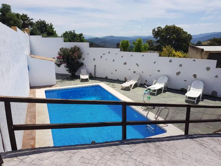 Casa rural para 8 personas, con Balcón y Piscina en Algar