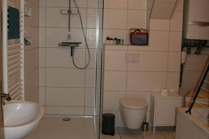 Entire apartment, Voll Eingerichtetes Zentrales Apartment für Lange und Kurze Aufenthalte in Magdeburg, Elbe-Börde-Heide