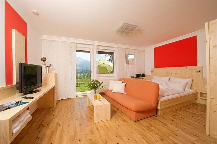 Hotel für 3 Personen, mit Garten und Seeblick sowie Sauna, kinderfreundlich am Faaker See - 4