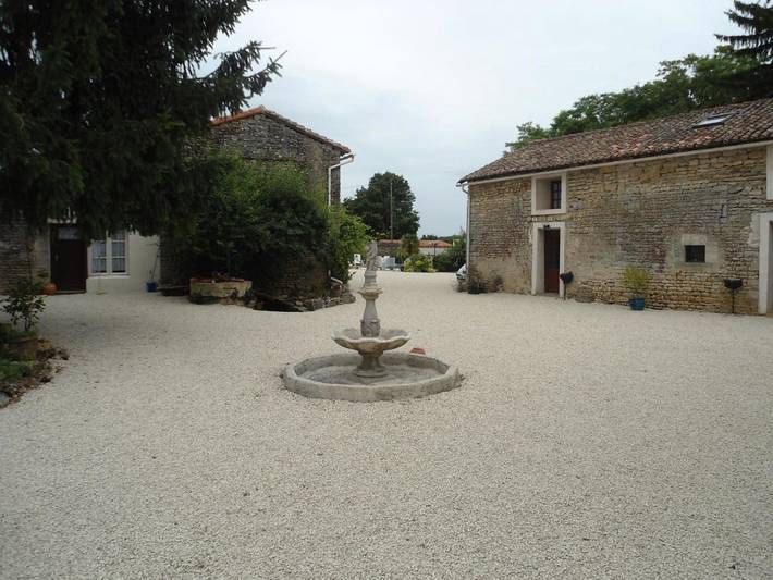 Location de vacances pour 5 personnes, avec Piscine et Vue à Villiers-le-Roux