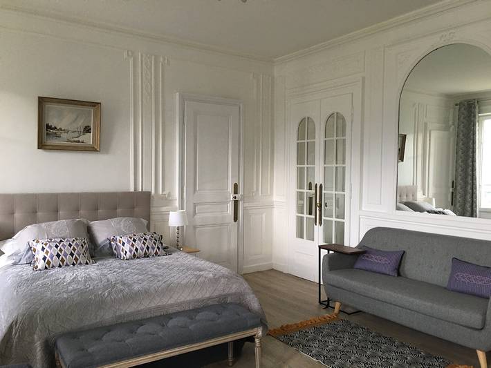 Gîte pour 2 personnes, avec vue sur le lac et jardin dans Parc du Bois Vidal - 4