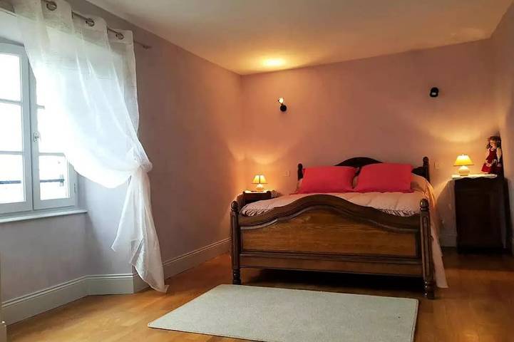 Location de vacances pour 4 personnes, avec terrasse à Chasteaux - 2