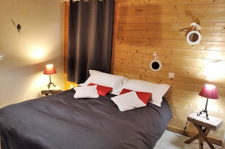 Gîte pour 5 personnes, avec sauna ainsi que jacuzzi et jardin à Uzemain - 3