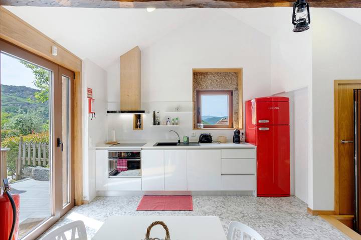 Casa do Moinho: Mountain View, Wi-Fi & Air Conditioning in Fafe, Braga District