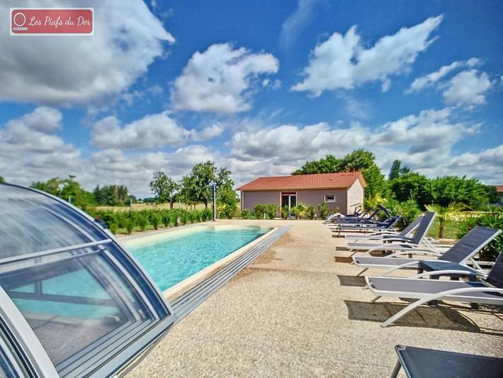 Vakantiehuis voor 6 personen, with tuin and whirlpool as well as zwembad and sauna, met huisdier in Aube