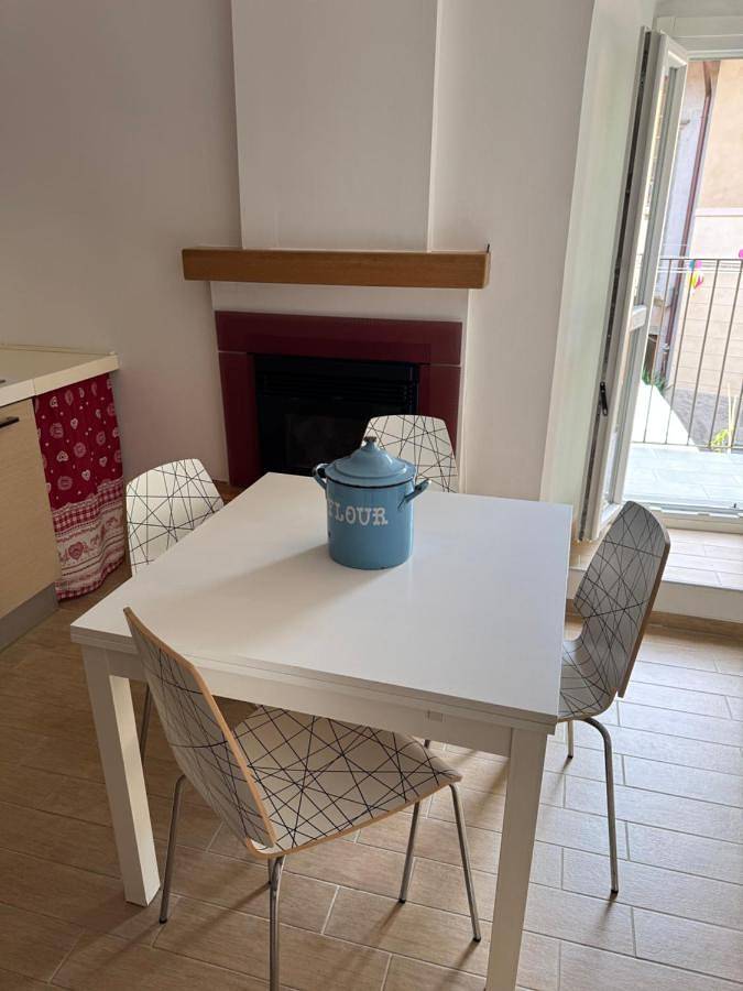 Ferienwohnung für 5 Personen, mit Balkon und Terrasse sowie Pool und Ausblick