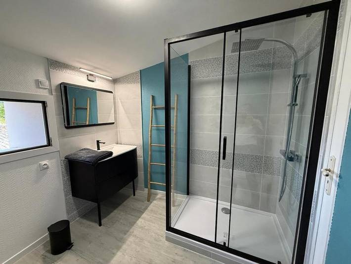 Location de vacances pour 6 personnes, avec jardin ainsi que terrasse et piscine à Ancenis - 4