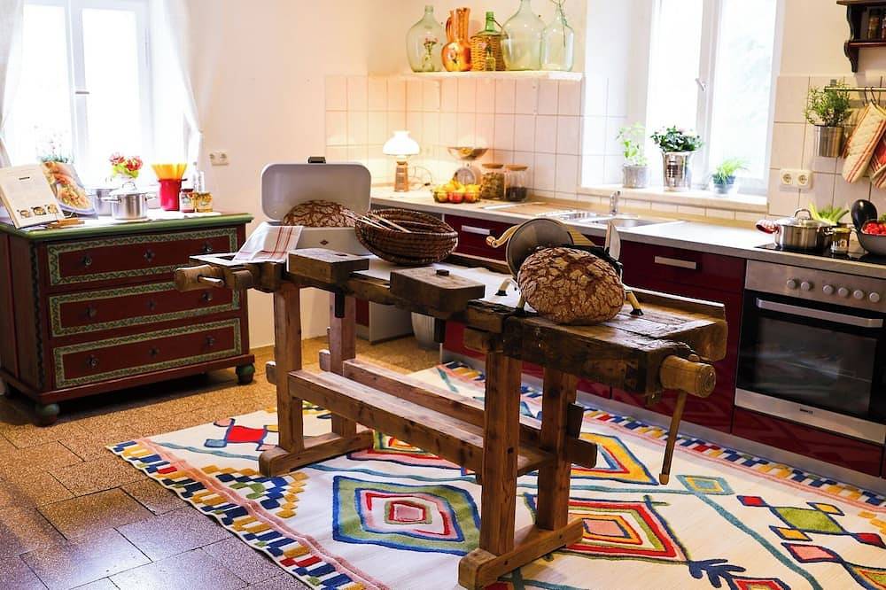 Ganze Wohnung, Großzügiges Landhaus für 10 Personen in Weihenzell, Romantische Straße