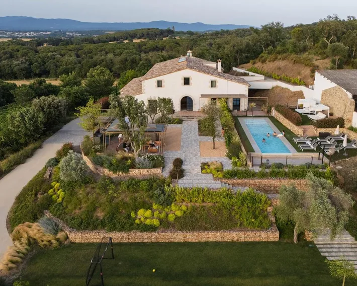 Villa pour 21 personnes, avec jardin ainsi que piscine et vue, animaux acceptés - 1