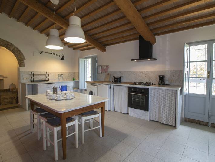 Casa Bianca in Crespina Lorenzana, Riviera Toscana