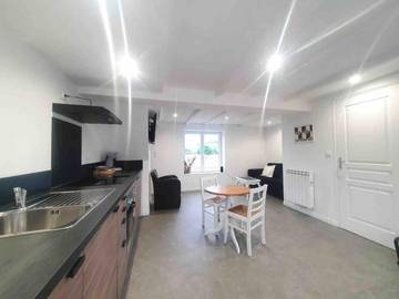 Gîte pour 2 personnes, avec vue à Dom-le-Mesnil