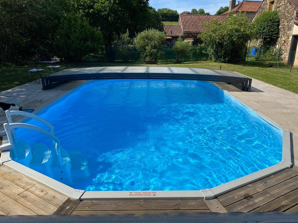 Peaceful, comfortable retreat with pool in Montcléra, Quercy