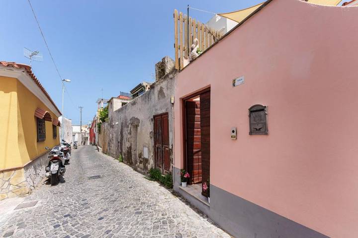 Location de vacances pour 2 personnes, avec terrasse à Procida - 3