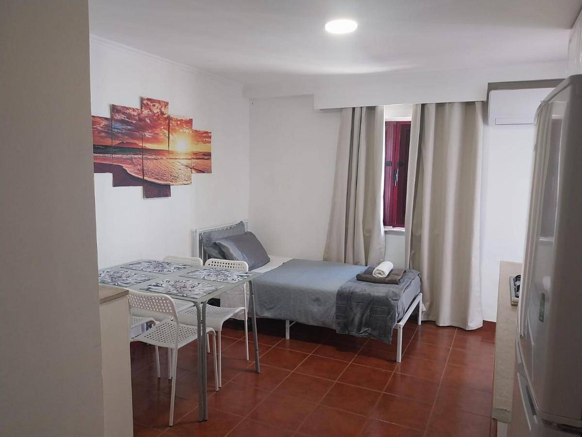 Apartamento inteiro, Two-Bedroom Apartment in Ermidas-Sado, Alentejo Litoral