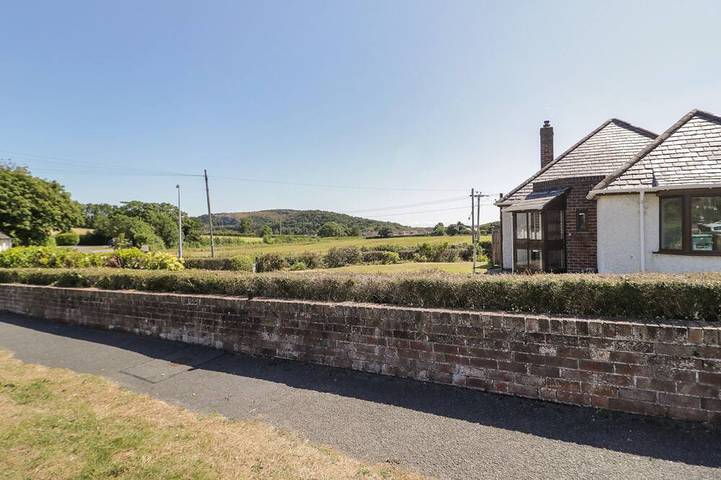 Cottage for 4 people, with garden in Deganwy