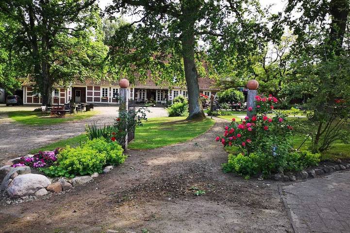 Ferienwohnung für 6 Personen, mit Balkon und Garten