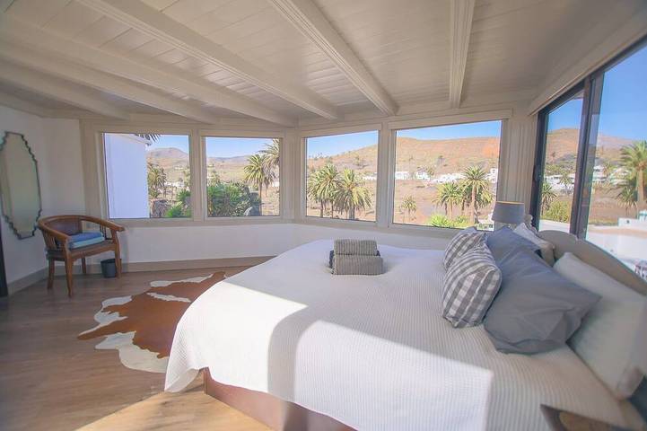 Holiday apartment for 2 people, with balcony and garden as well as pool - 1