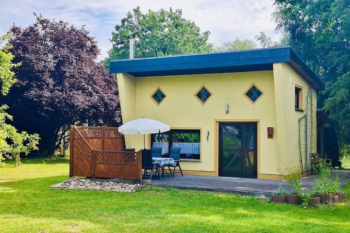 Ferienhaus für 4 Personen, mit Terrasse und Garten, mit Haustier in Vipperow