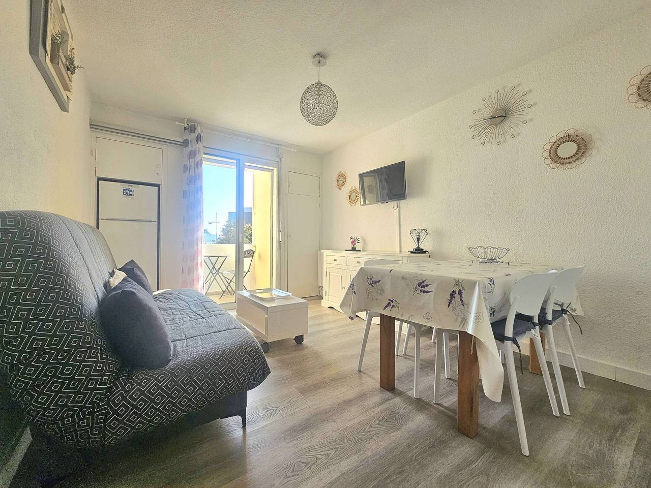 Entire apartment, Beautiful 1Br with Parking, Ac and Wifi - Balaruc-les-Bains in Balaruc-les-Bains, Mediterranean Coast (France)