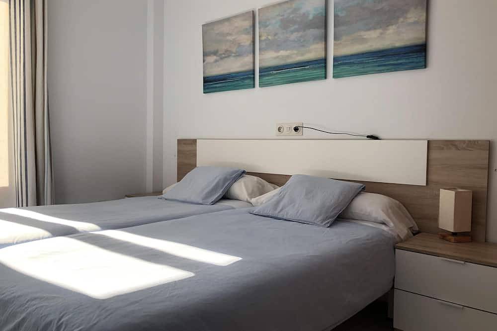 Entire apartment, Apartment on the seafront in Platja de Cala Marçal, Felanitx