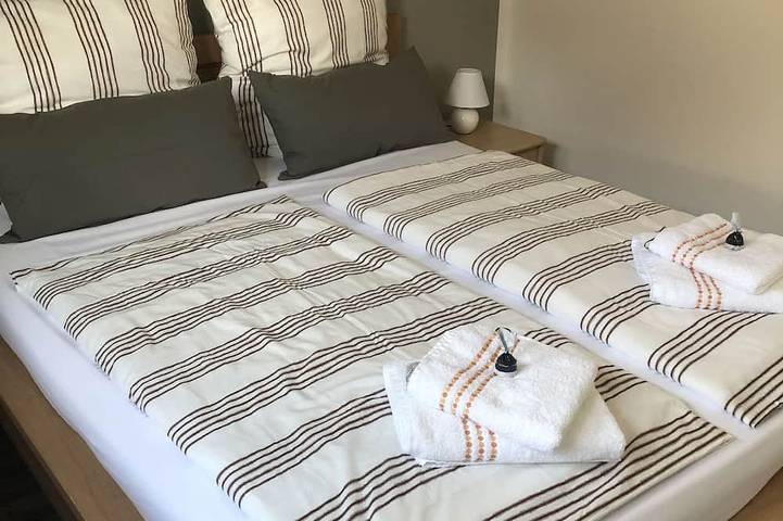 Ferienhaus für 5 Personen, mit Garten und Sauna in Wiefelstede - 2