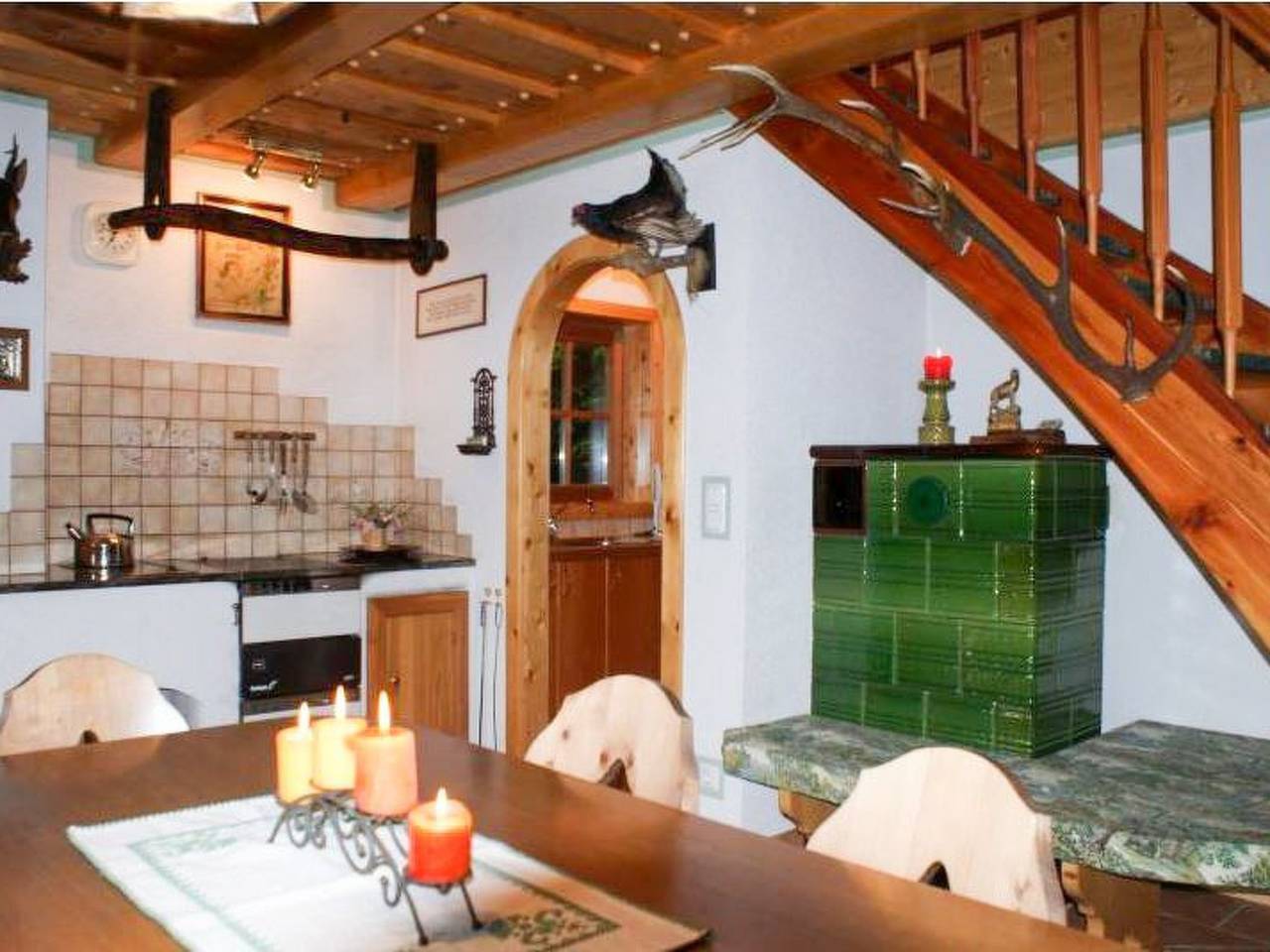 Silbertannenhütte in Gailtaler Alpen, Stockenboi