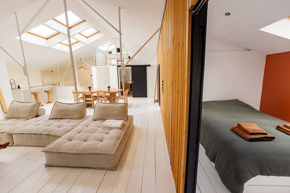 Maison type Loft à 10 minutes des côtes Lorientaises ! in Lorient, Côte des Mégalithes