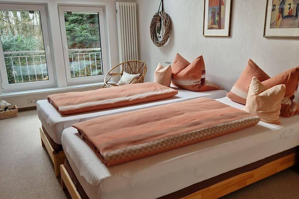 Ganze Wohnung, Ferienwohnung Anna, Dusche und  Wc - Haus Anna in Saarlouis, Mosel-Saar